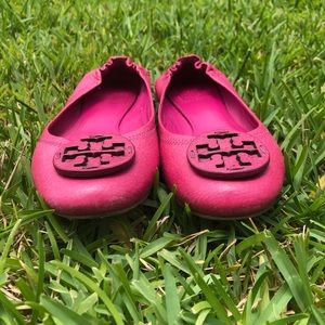Tory Burch Flats w/ Leather Medallion (Pink)